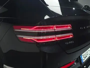 2023 Genesis GV80 с пробегом 41 012 км