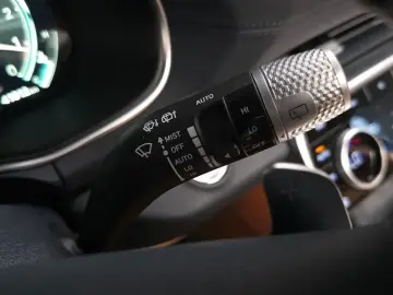 2023 Genesis GV80 с пробегом 41 012 км