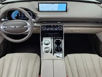 2023 Genesis GV80 с пробегом 26 705 км