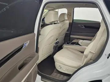 2023 Genesis GV80 с пробегом 26 705 км