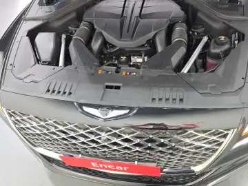 2023 Genesis GV80 с пробегом 26 806 км