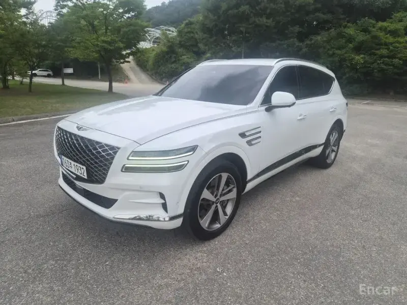 2023 Genesis GV80 с пробегом 42 075 км