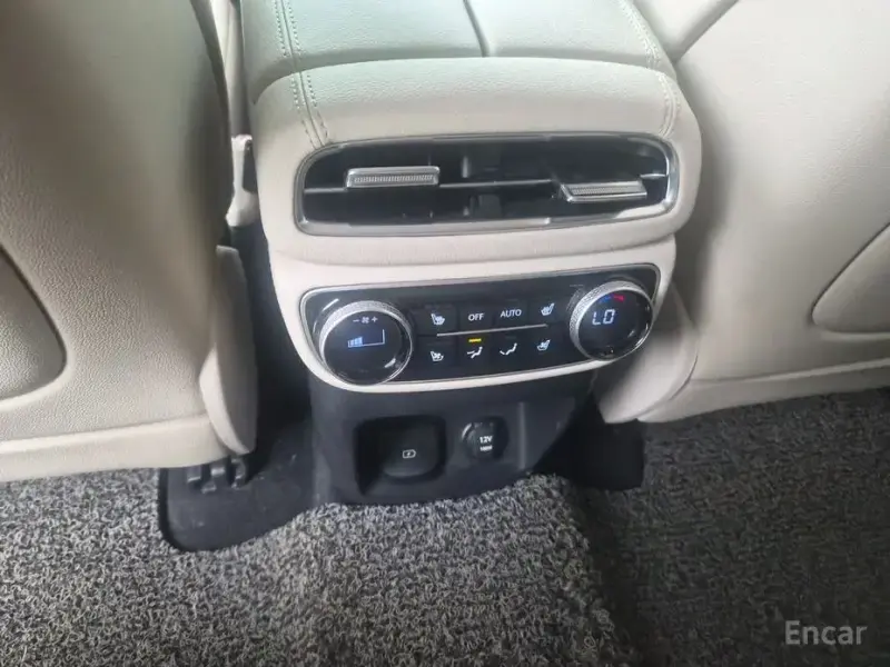 2023 Genesis GV80 с пробегом 42 075 км