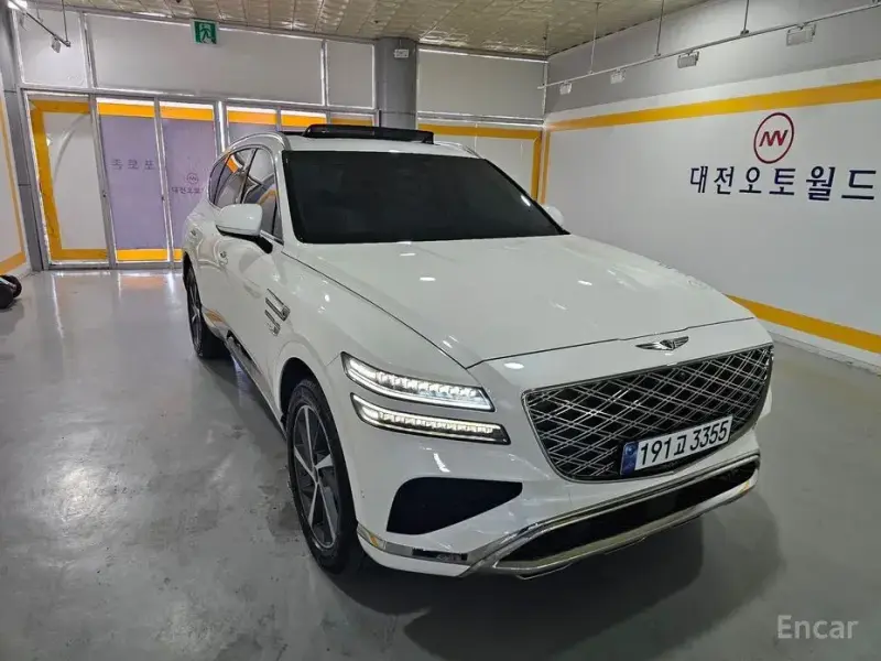 2023 Genesis GV80 с пробегом 47 842 км