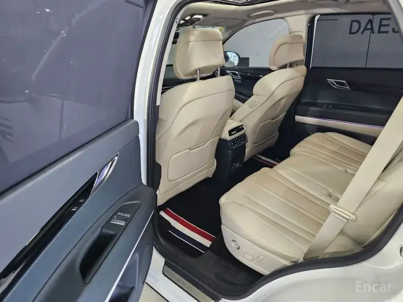 2023 Genesis GV80 с пробегом 47 842 км