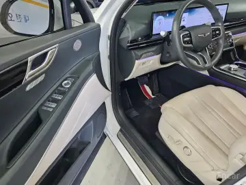 2023 Genesis GV80 с пробегом 47 842 км