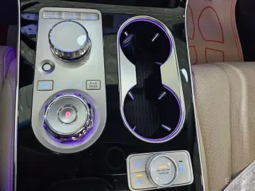 2023 Genesis GV80 с пробегом 47 842 км