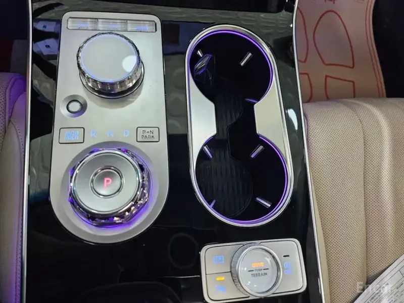 2023 Genesis GV80 с пробегом 47 842 км