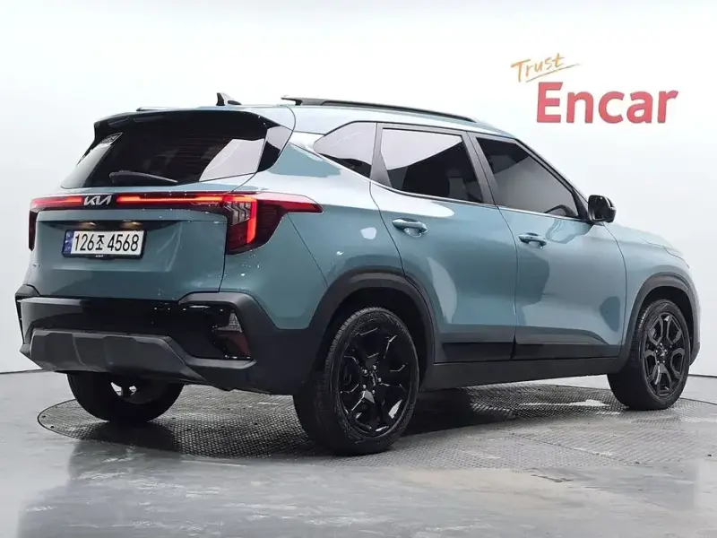 2023 Kia Seltos с пробегом 9 237 км