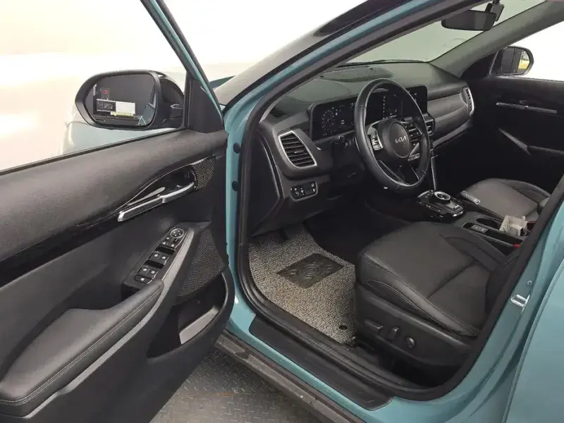 2023 Kia Seltos с пробегом 9 237 км