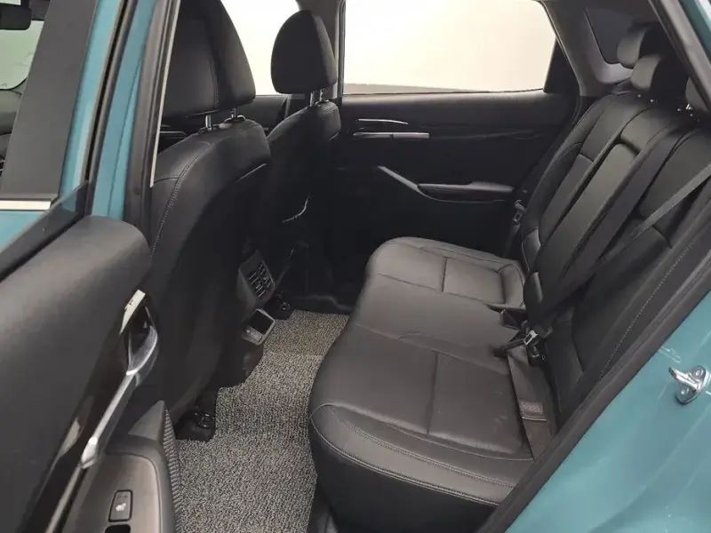 2023 Kia Seltos с пробегом 9 237 км