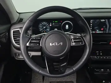 2023 Kia Seltos с пробегом 9 237 км