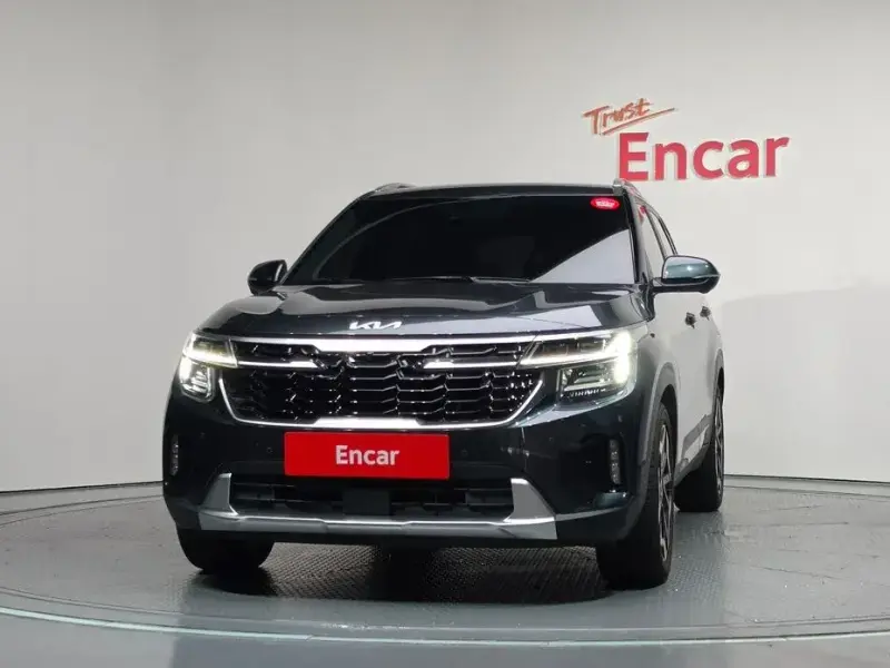 2023 Kia Seltos с пробегом 9 993 км