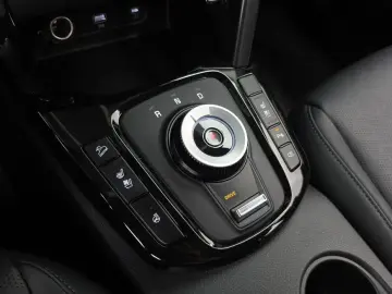 2023 Kia Seltos с пробегом 9 993 км
