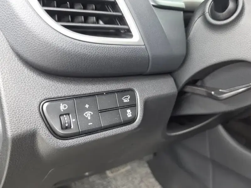 2023 Kia Seltos с пробегом 9 993 км