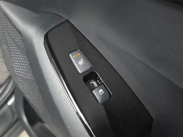 2023 Kia Seltos с пробегом 9 993 км