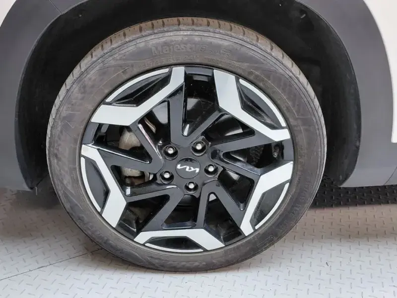 2023 Kia Seltos с пробегом 79 348 км