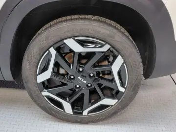 2023 Kia Seltos с пробегом 79 348 км