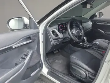 2024 Kia Seltos с пробегом 33 358 км