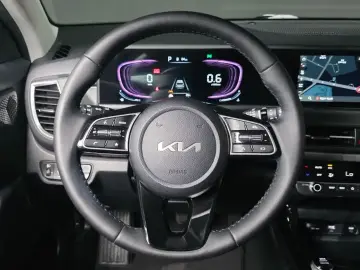 2024 Kia Seltos с пробегом 33 358 км