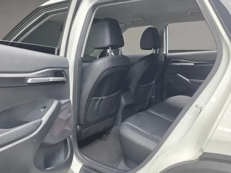 2024 Kia Seltos с пробегом 33 358 км