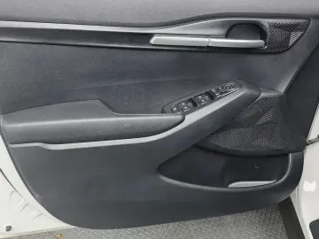 2024 Kia Seltos с пробегом 33 358 км