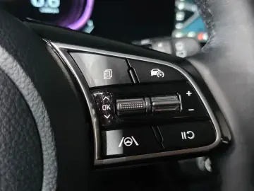 2024 Kia Seltos с пробегом 33 358 км