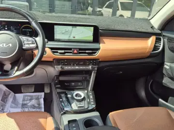 2023 Kia Seltos с пробегом 79 750 км