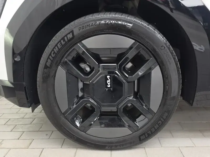 2024 Kia EV9 с пробегом 55 230 км