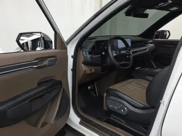 2024 Kia EV9 с пробегом 55 230 км
