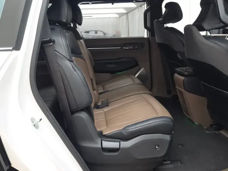 2024 Kia EV9 с пробегом 55 230 км
