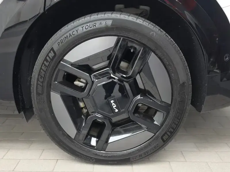 2024 Kia EV9 с пробегом 55 230 км