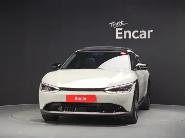 2023 Kia EV6 с пробегом 57 940 км
