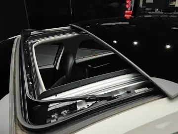 2023 Kia EV6 с пробегом 57 940 км