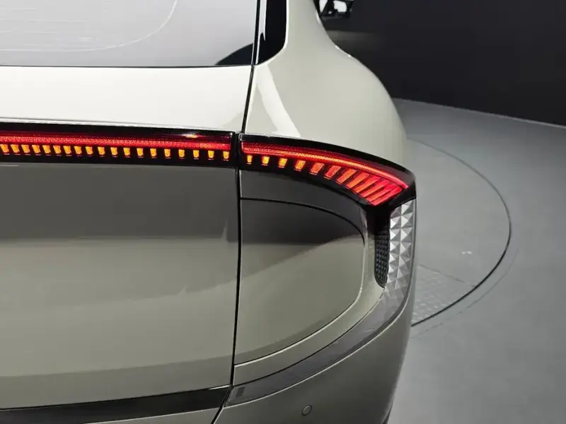 2023 Kia EV6 с пробегом 57 940 км