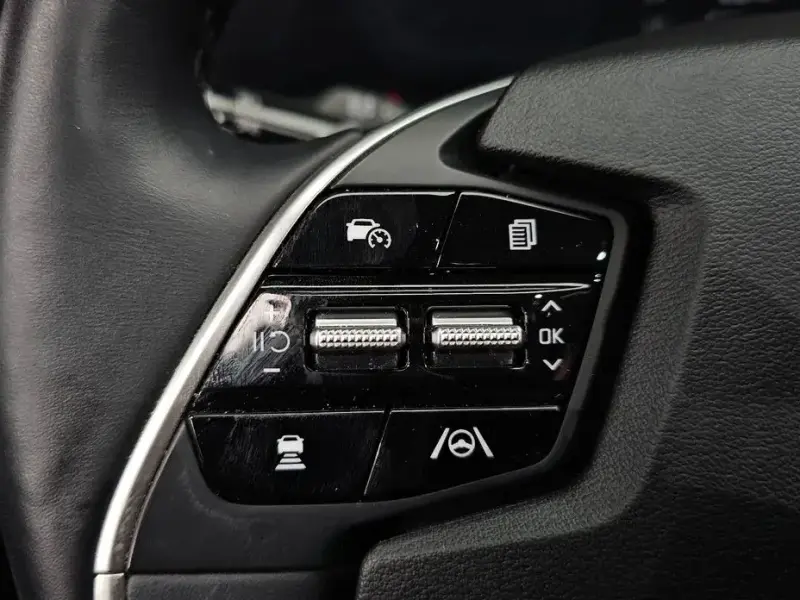 2023 Kia EV6 с пробегом 57 940 км