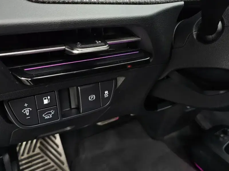 2023 Kia EV6 с пробегом 57 940 км