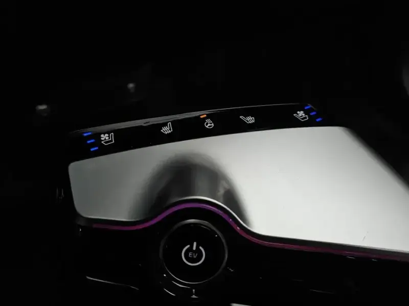 2023 Kia EV6 с пробегом 57 940 км