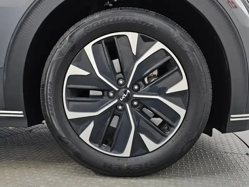 2024 Kia EV6 с пробегом 63 753 км