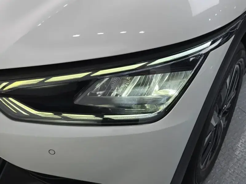 2022 Kia EV6 с пробегом 88 828 км