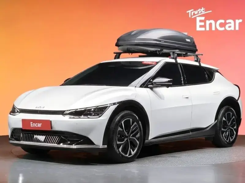 2023 Kia EV6 с пробегом 77 907 км