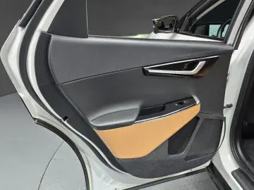 2023 Kia EV6 с пробегом 77 907 км