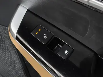 2023 Kia EV6 с пробегом 77 907 км