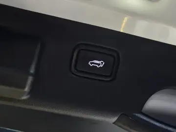 2023 Kia EV6 с пробегом 77 907 км