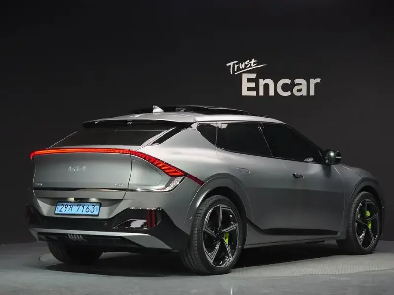 2023 Kia EV6 с пробегом 75 133 км