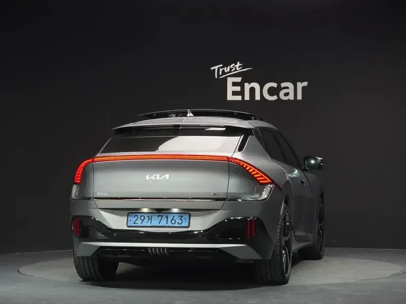 2023 Kia EV6 с пробегом 75 133 км