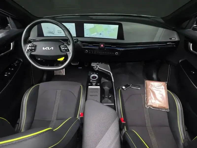 2023 Kia EV6 с пробегом 75 133 км
