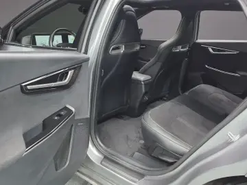 2023 Kia EV6 с пробегом 75 133 км