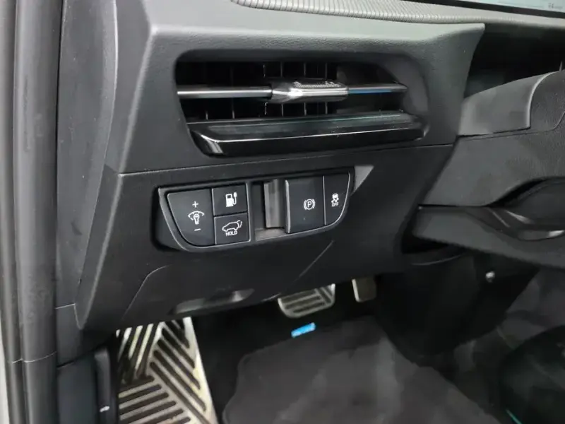 2023 Kia EV6 с пробегом 75 133 км