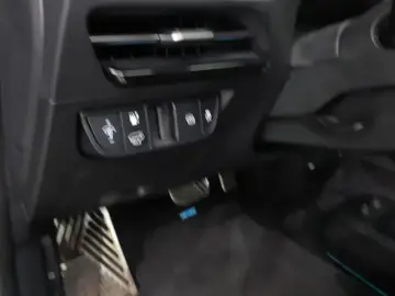 2023 Kia EV6 с пробегом 75 133 км